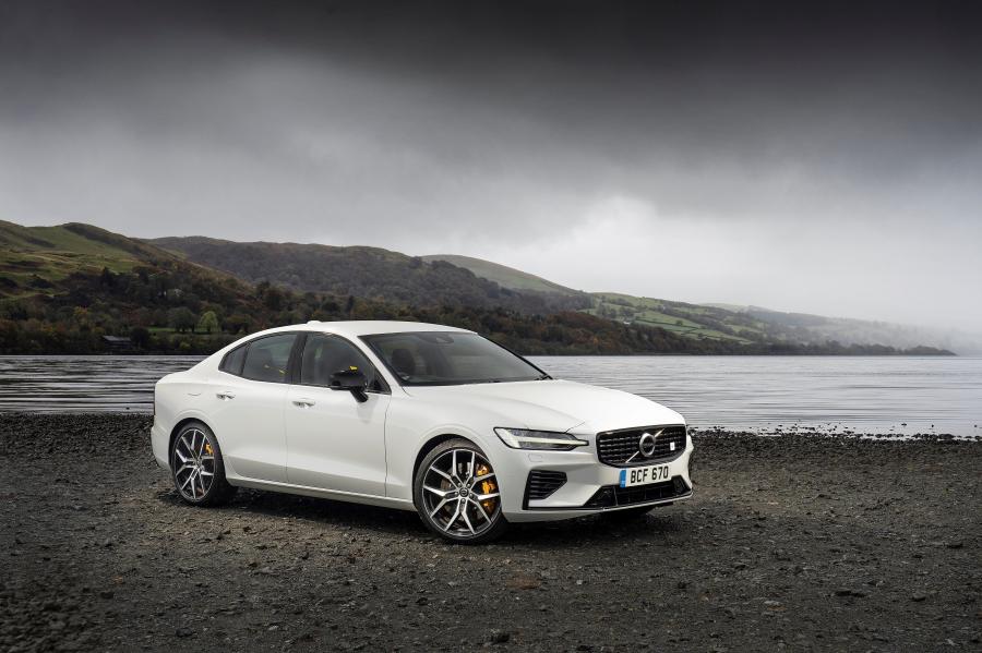  Volvo S60 T8 Polestar Engineered 2019 года  (UK) (фото 1 из 40)